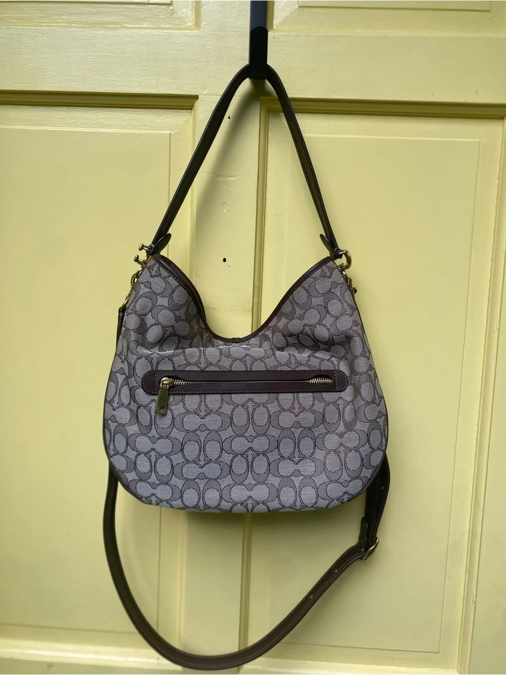 Coach SOFT TABBY HOBO IN SIGNATURE JACQUARD